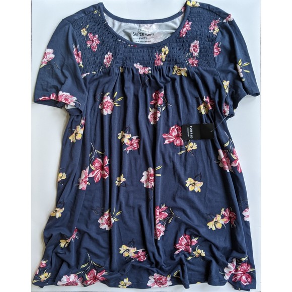 torrid Tops - Torrid super soft knits, sz 1. Blue floral. Scoop neck short sleeve tee